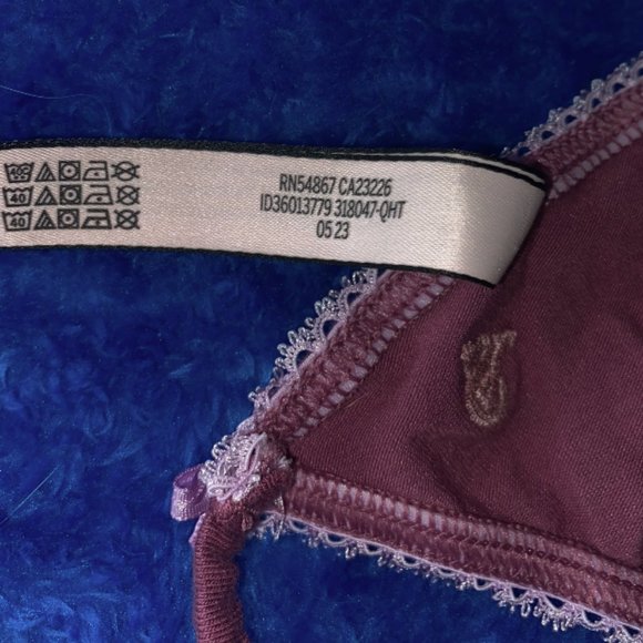 Victoria's Secret G-String Panty - Picture 5 of 5